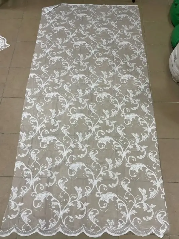 Короткая тюль с вензелем оптом со склада